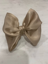 Load image into Gallery viewer, Satin Bow