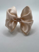 Load image into Gallery viewer, Satin Bow
