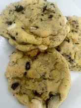 Load image into Gallery viewer, Gourmet Cookie
